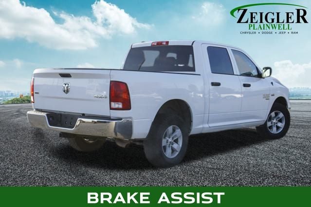 2022 RAM 1500 Classic SLT Integrated Voice Command w/Bluetooth & ParkView Re