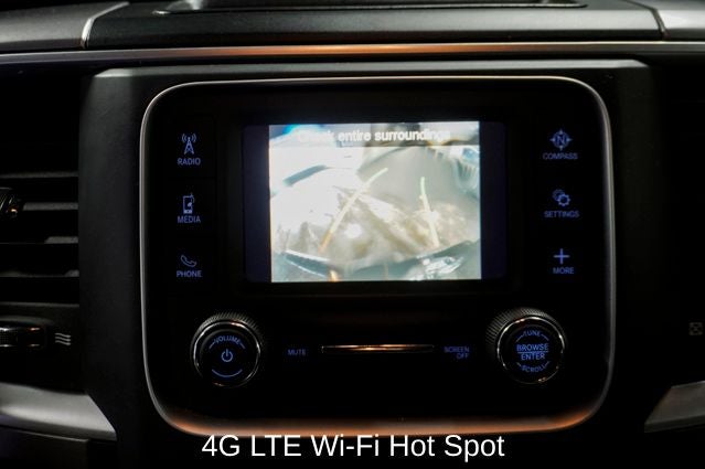 2023 RAM 1500 Classic SLT ParkView Rear Back-Up Camera & Apple CarPlay