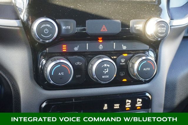 2022 RAM 1500 Big Horn/Lone Star Navigation System & ParkView Rear Back-Up Camera