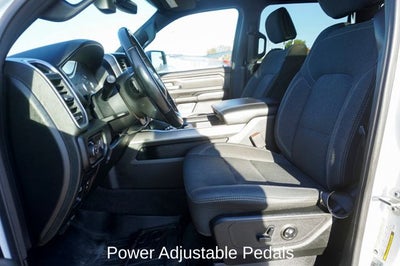 2020 RAM 1500 Big Horn/Lone Star Night Edition with 8.4" Touchscreen Display