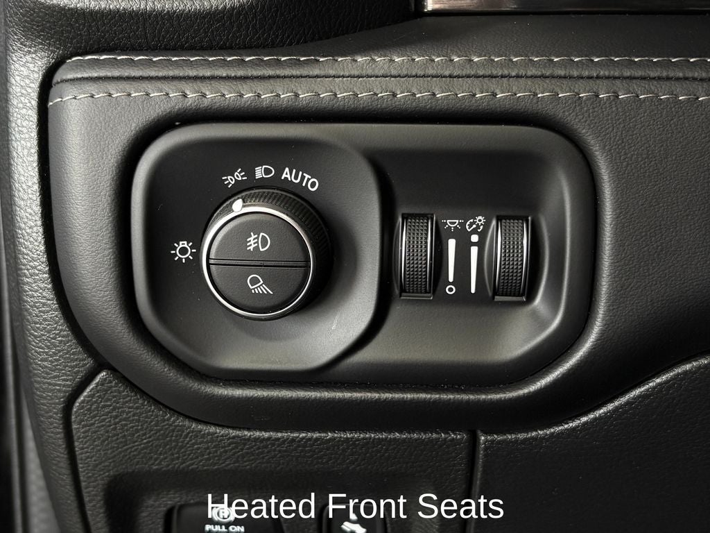 2023 RAM 1500 Limited Panoramic Sunroof