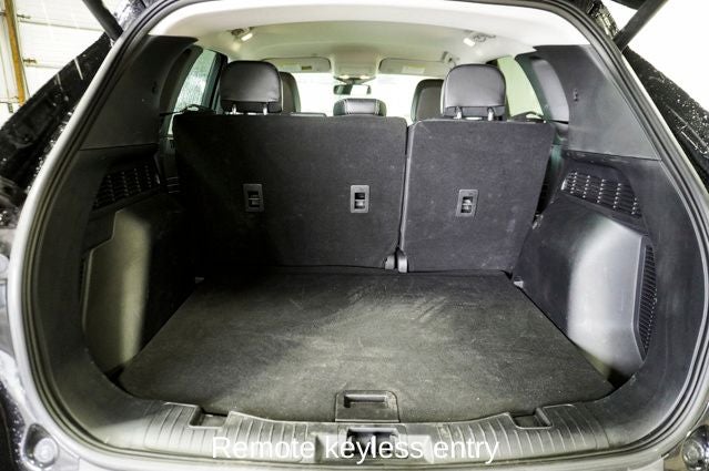 2025 Ford Escape Platinum 360-Degree Camera w/Split View & Navigation