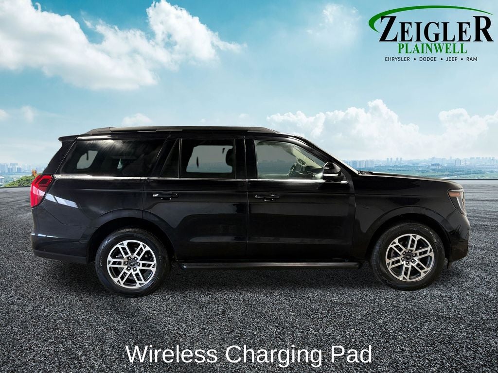 2025 Ford Expedition Active Navigation System