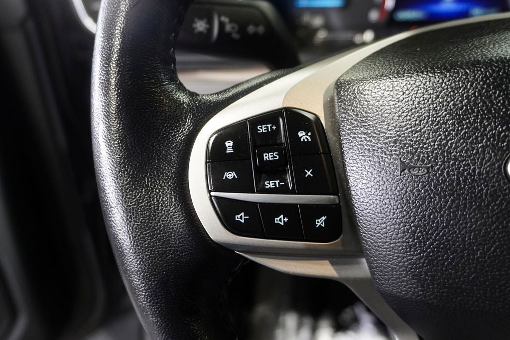 2022 Ford Explorer Limited Twin Panel Moonroof & Navigation System