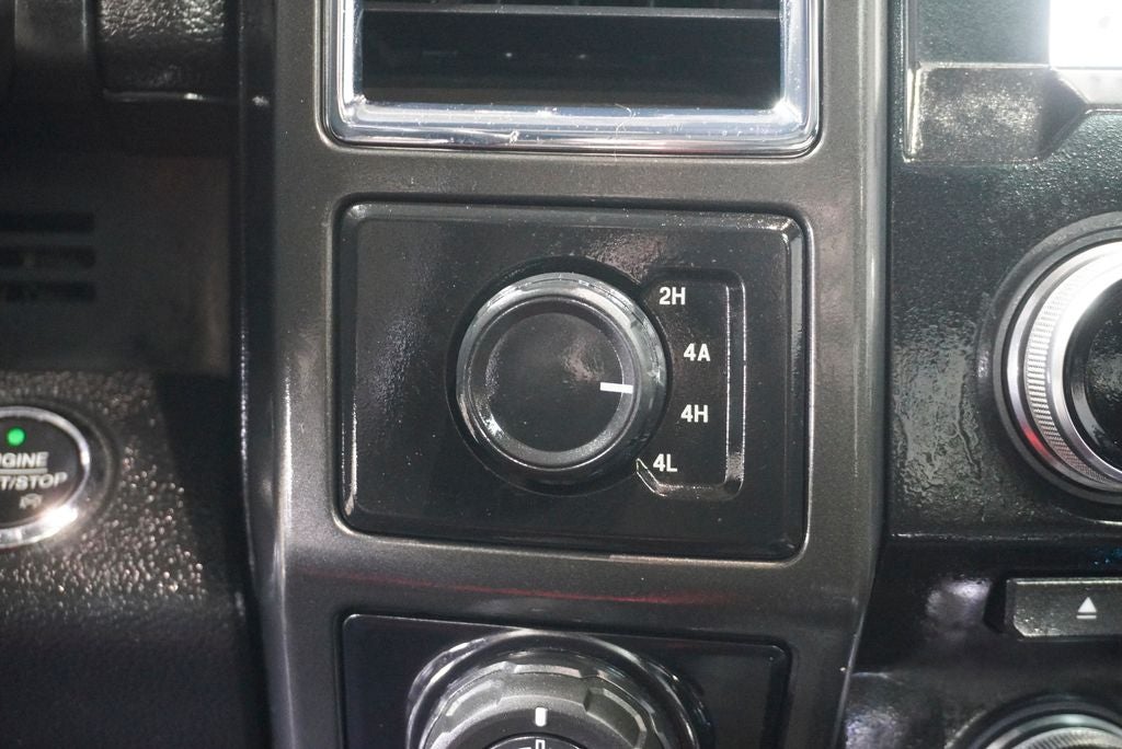 2017 Ford F-150 Lariat Twin Panel Moonroof & Navigation System