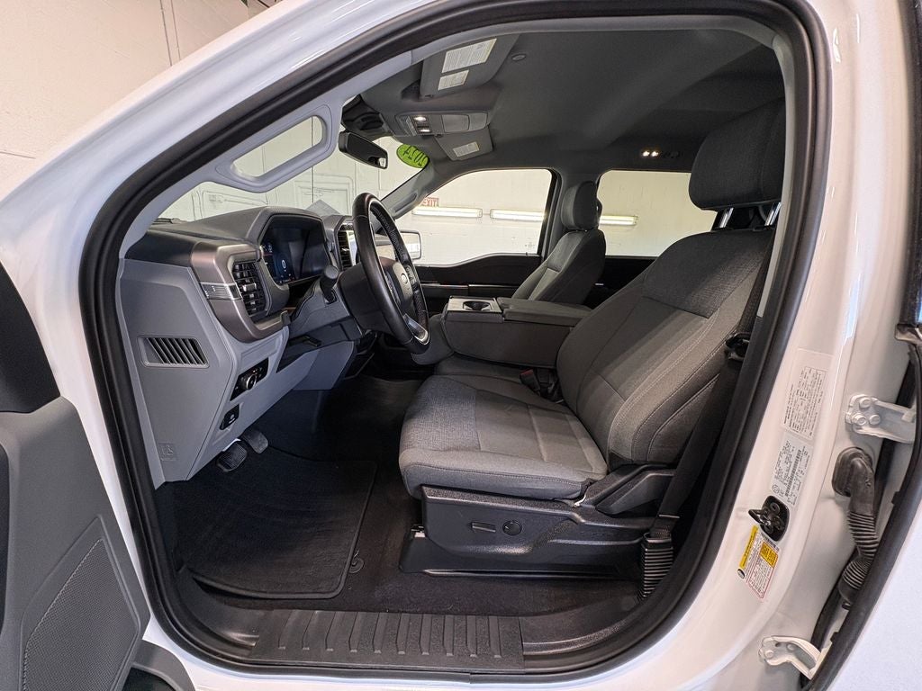 2024 Ford F-150 XLT Navigation system: Connected Navigation