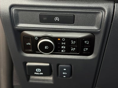 2025 Ford F-150 Lariat Navigation system