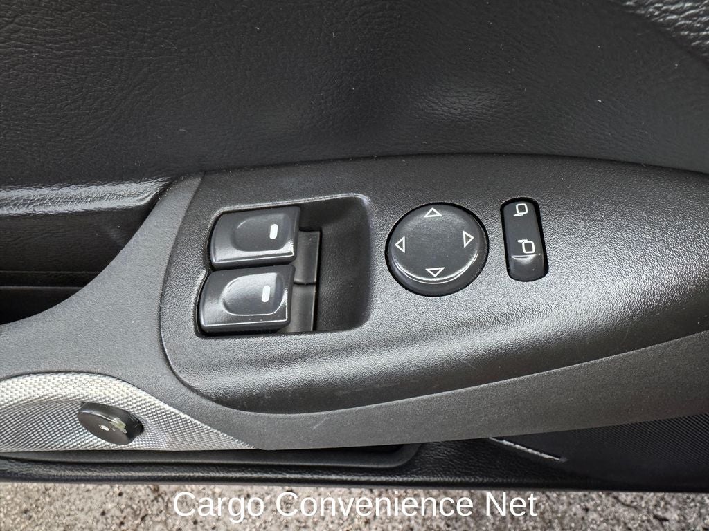 2005 Chevrolet Corvette Base ETR AM/FM Stereo w/CD/MP3/Navigation