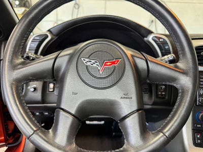 2005 Chevrolet Corvette Base ETR AM/FM Stereo w/CD/MP3/Navigation