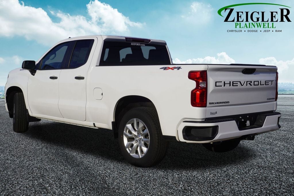 2023 Chevrolet Silverado 1500 Custom