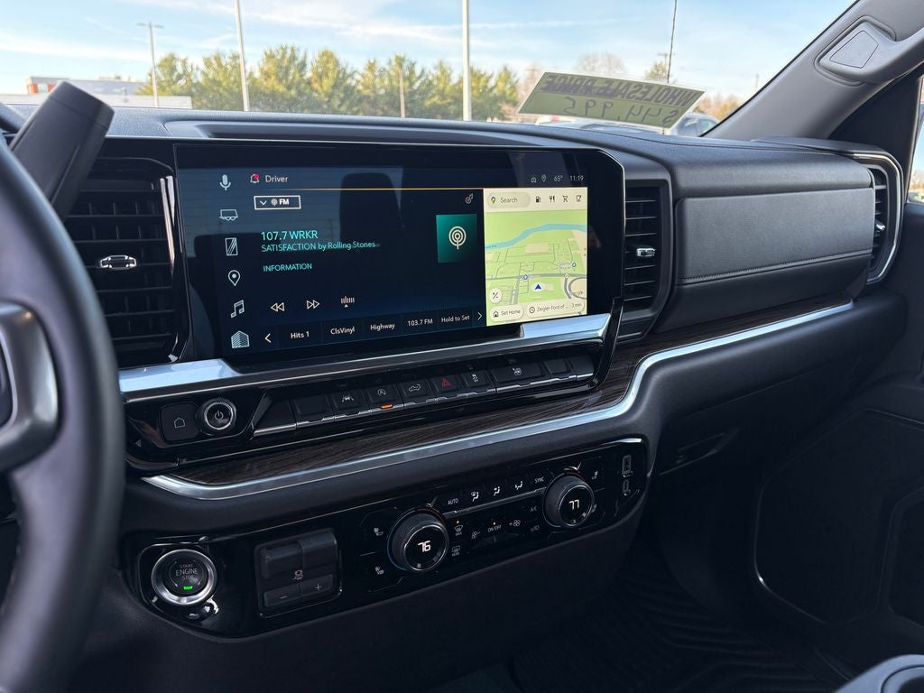 2025 Chevrolet Silverado 1500 LT Navigation System & Apple CarPlay/Android Auto