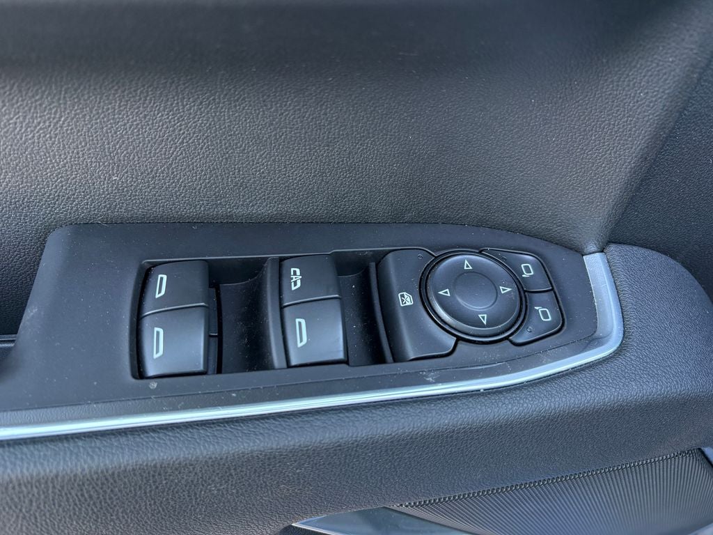 2025 Chevrolet Silverado 1500 LT Navigation System & Apple CarPlay/Android Auto