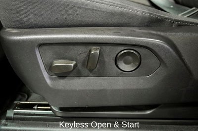 2025 Chevrolet Silverado 1500 LT 12.3" Multicolor Reconfigurable Digital Display &