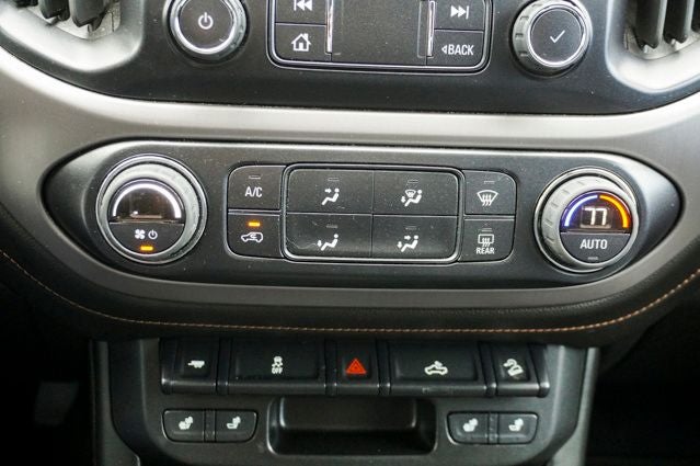 2022 GMC Canyon AT4 w/Leather Exterior Parking Camera Rear & Apple CarPlay/Andro