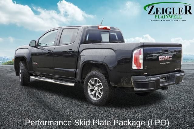 2022 GMC Canyon AT4 w/Leather Exterior Parking Camera Rear & Apple CarPlay/Andro