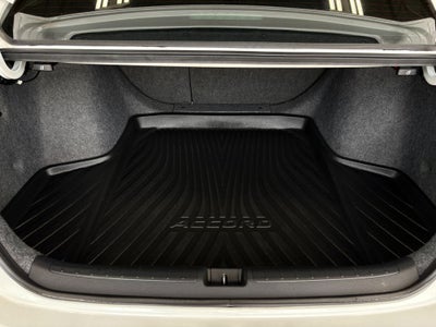 2018 Honda Accord Touring Power moonroof