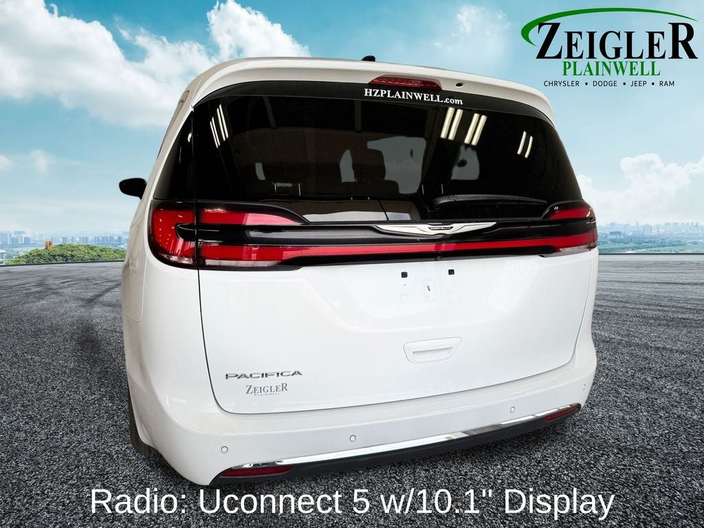2024 Chrysler Pacifica Touring L Radio: Uconnect 5 w/10.1" Display