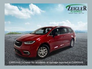 2025 Chrysler Pacifica Select