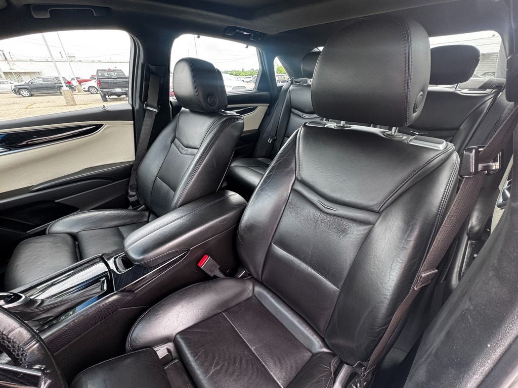 2013 Cadillac XTS Platinum Power moonroof