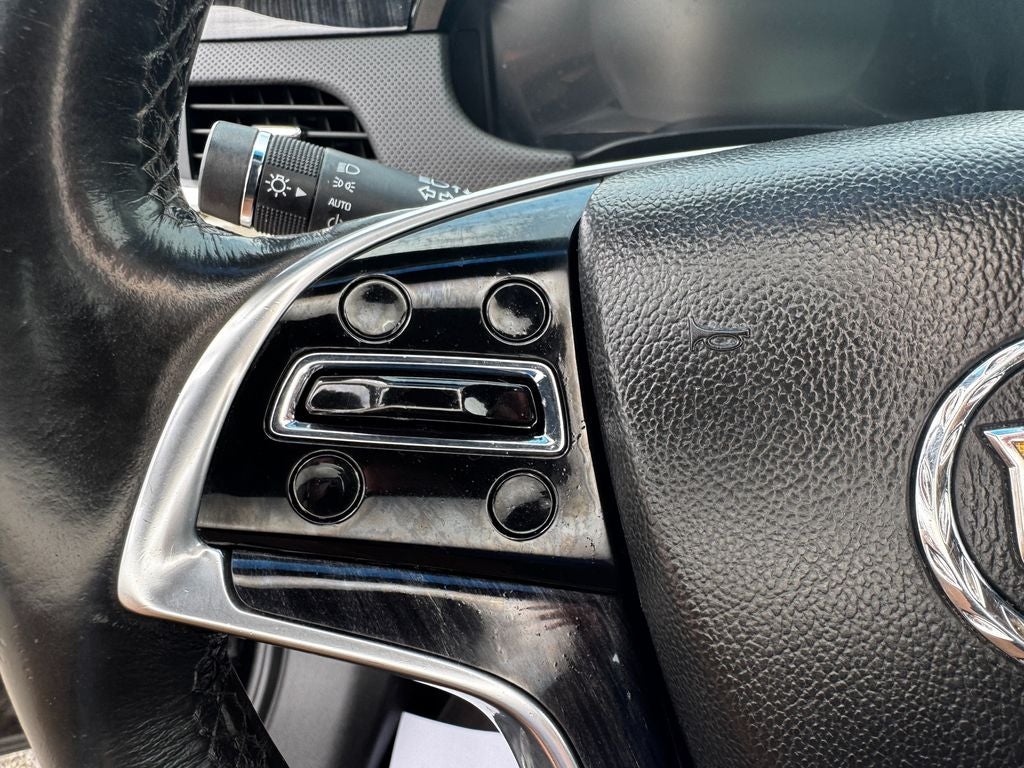 2013 Cadillac XTS Platinum Power moonroof