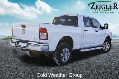 2024 RAM 2500 Big Horn Integrated Voice Command w/Bluetooth & Rear Back-U
