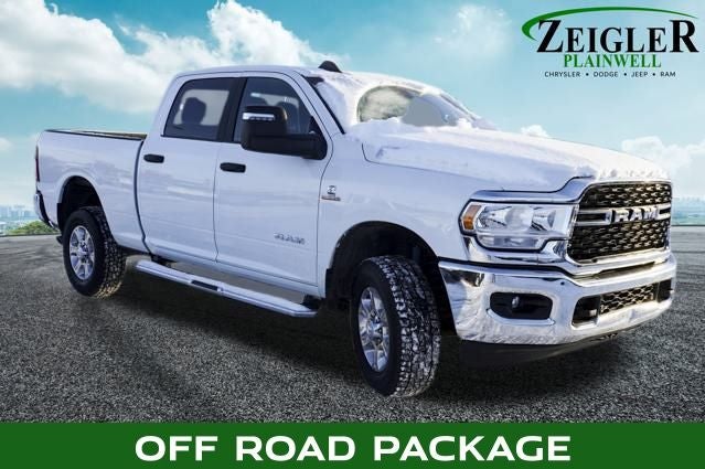 2024 RAM 2500 Big Horn Integrated Voice Command w/Bluetooth & Rear Back-U