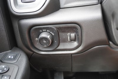 2023 RAM 3500 Tradesman Navigation System & 8.4" Touchscreen Display