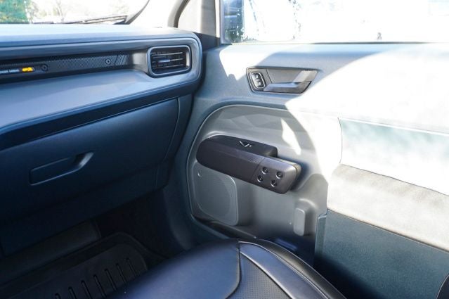 2024 Ford Maverick XL Blue Tooth & Backup Camera