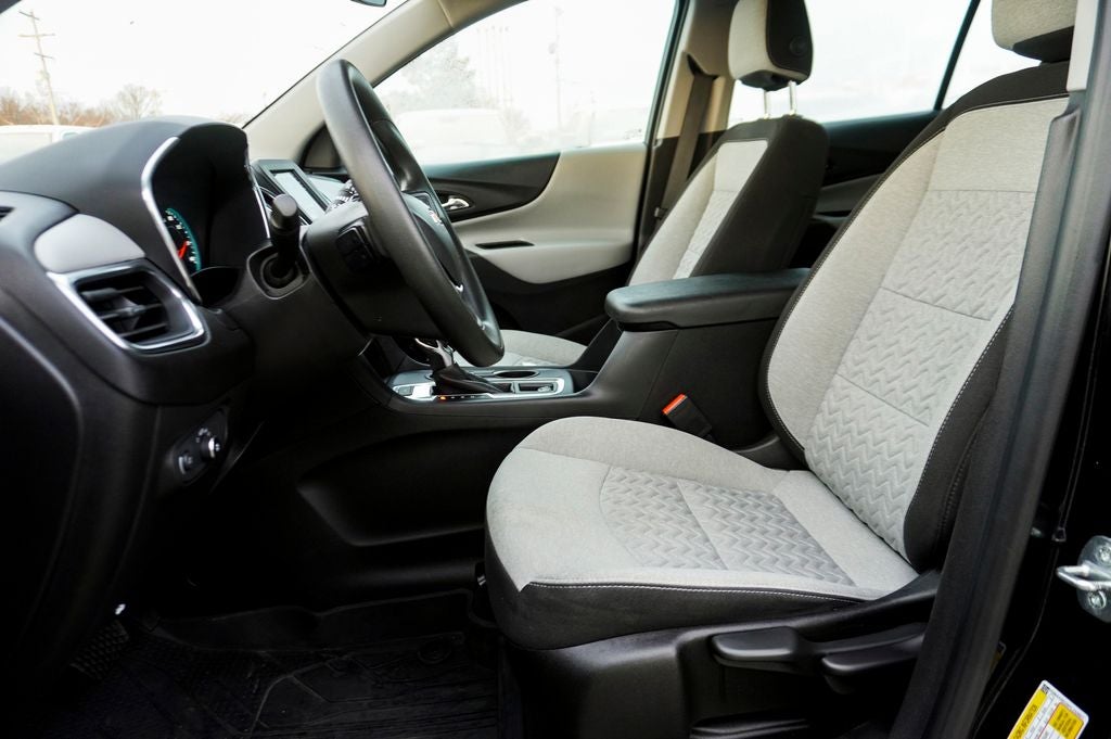 2023 Chevrolet Equinox LS Wireless Apple CarPlay/Wireless Android Auto