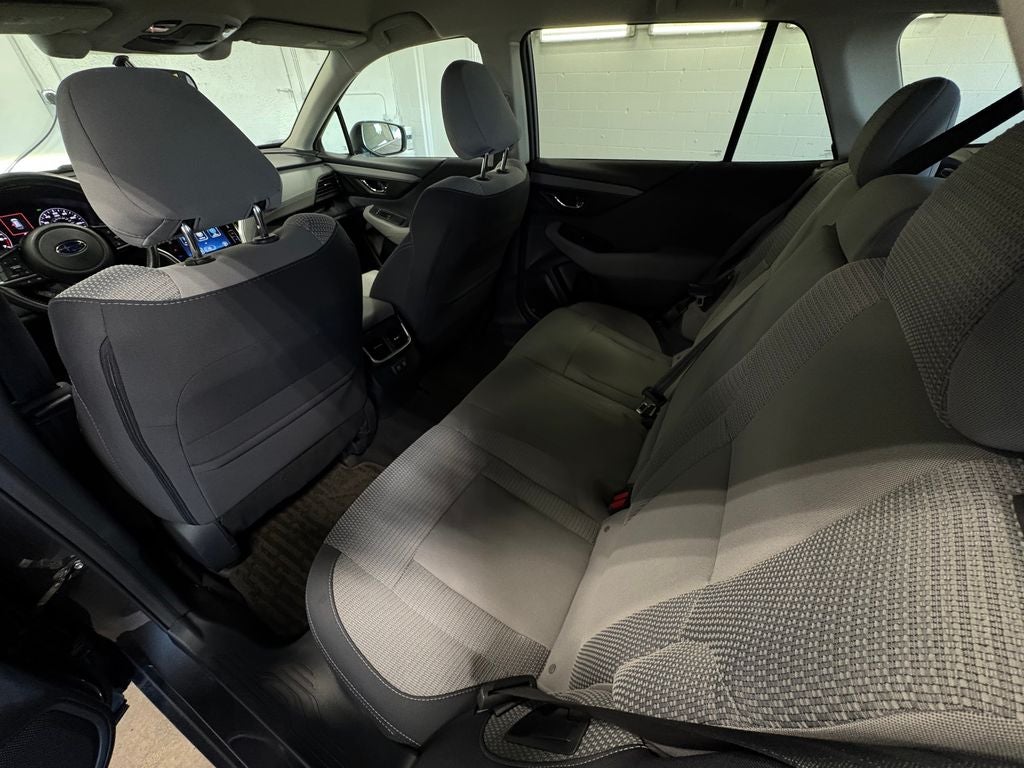 2022 Subaru Outback Premium STARLINK/Apple CarPlay/Android Auto
