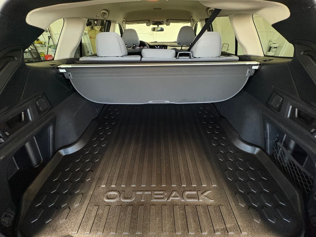 2022 Subaru Outback Premium STARLINK/Apple CarPlay/Android Auto