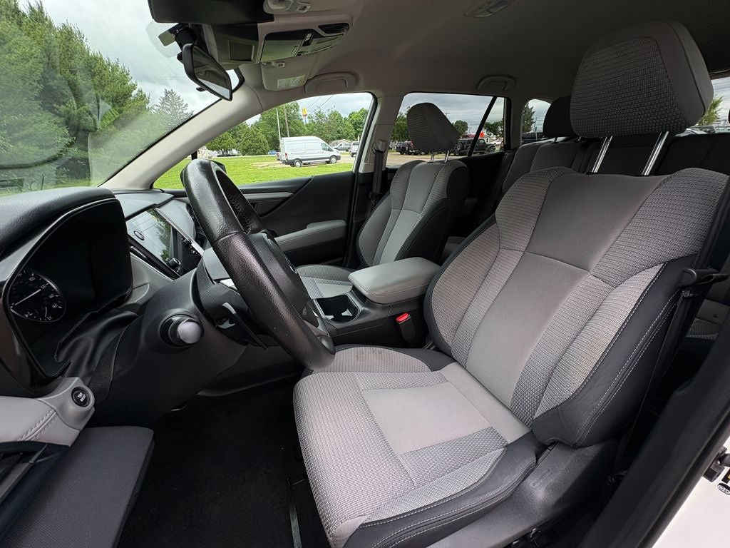 2024 Subaru Outback Premium Alloy wheels