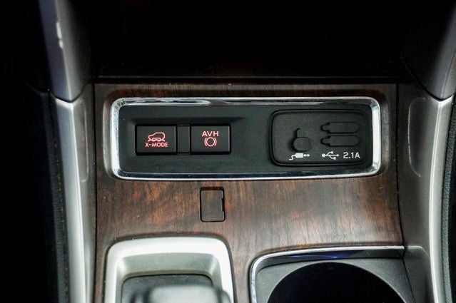 2019 Subaru Ascent Touring Navigation System & Power moonroof