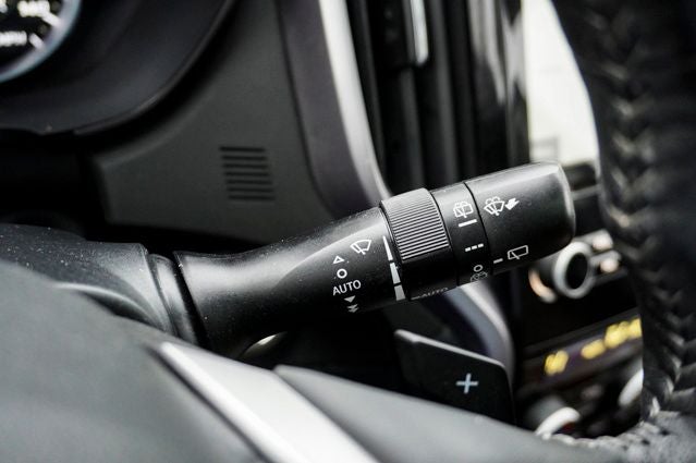 2019 Subaru Ascent Touring Navigation System & Power moonroof