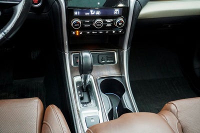 2019 Subaru Ascent Touring Navigation System & Power moonroof