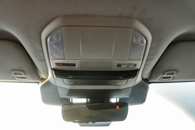 2023 Subaru Ascent Limited STARLINK/Apple CarPlay/Android Auto & Exterior Par