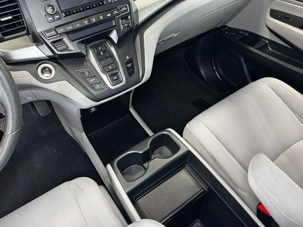 2021 Honda Odyssey LX 3rd row seat