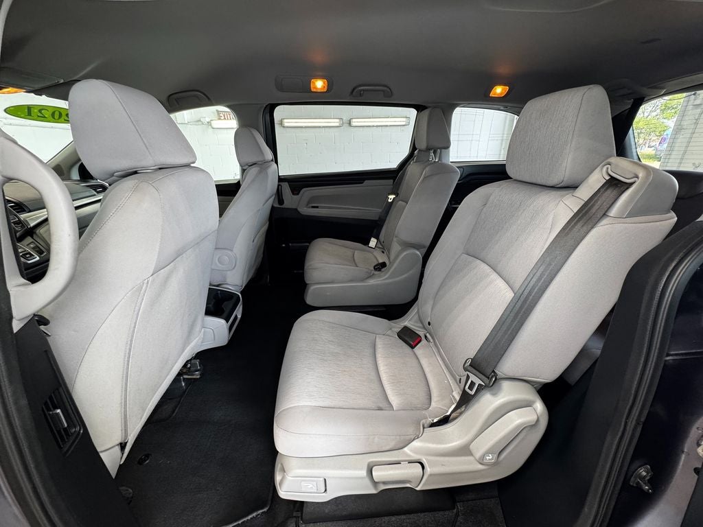 2021 Honda Odyssey LX 3rd row seat