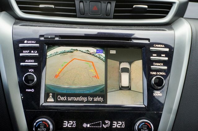 2024 Nissan Murano SL Power moonroof & Navigation System