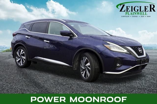 2024 Nissan Murano SL Power moonroof & Navigation System
