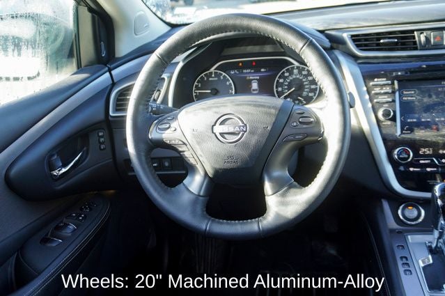 2024 Nissan Murano SL Power moonroof & Navigation System