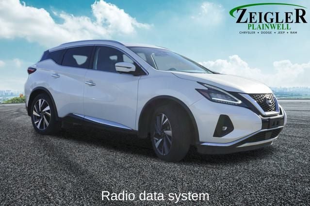 2024 Nissan Murano SL Power moonroof & Navigation System