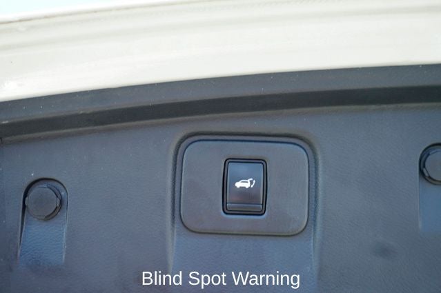 2024 Nissan Murano SL Power moonroof & Navigation System