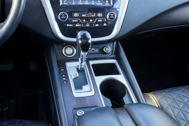 2020 Nissan Murano Platinum Power moonroof & Navigation System