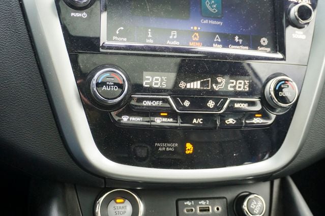 2023 Nissan Murano Platinum Power moonroof & Navigation System