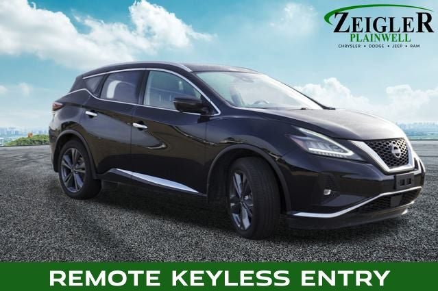 2023 Nissan Murano Platinum Power moonroof & Navigation System