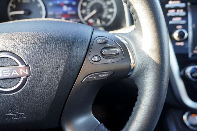 2024 Nissan Murano Platinum Power moonroof & Navigation System