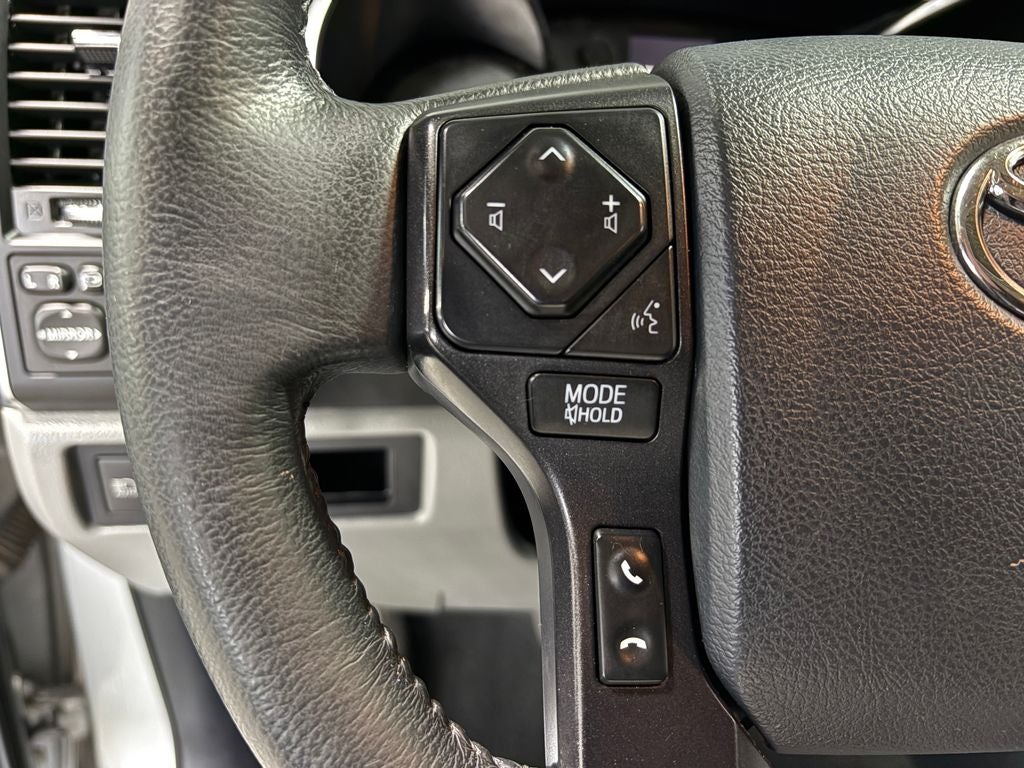 2020 Toyota Sequoia Limited Power moonroof