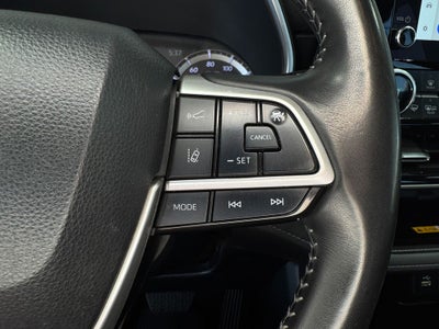 2024 Toyota Highlander Hybrid XLE 3rd row seats