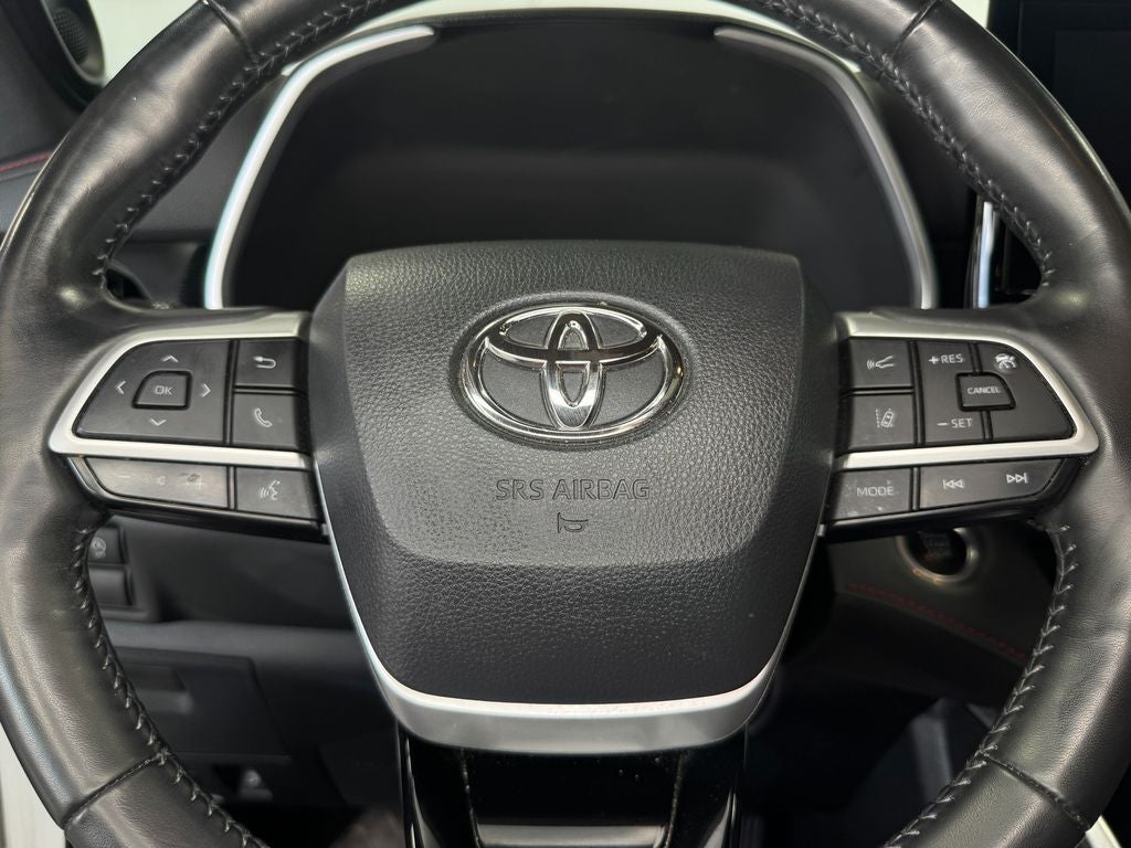 2024 Toyota Highlander Platinum Power moonroof